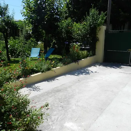 Studio In Josephine Nizza